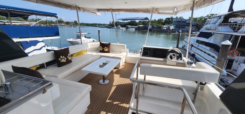 Shashani 43ft Leopard 4