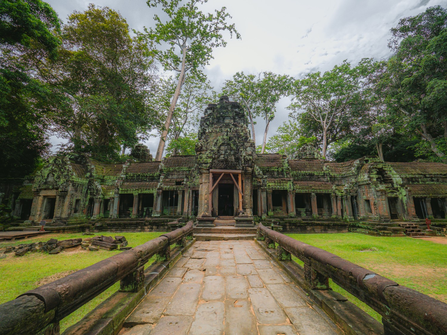 GREAT TEMPLES IN DEEP 10
