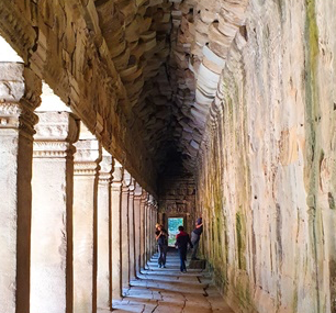 Siem Reap in deep to Phnom Penh by drive 1