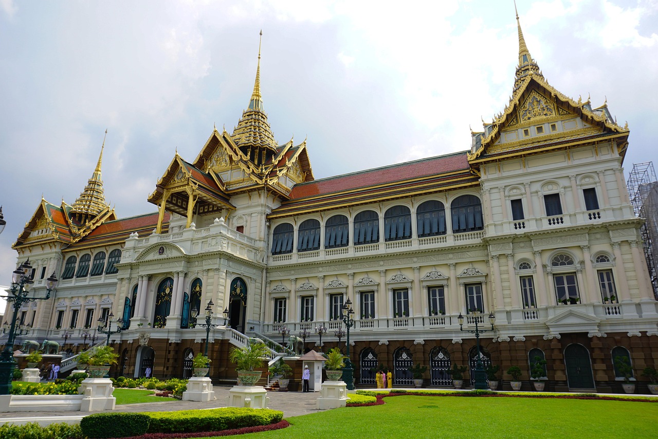 THE LUXURIOUS THAILAND 7