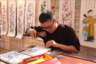 CRAFT VILLAGES AT A GLANCE 10