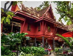 HALF DAY JIM THOMPSON HOUSE AND SUAN PAKKAD PALACE