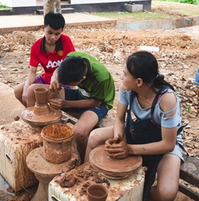 ITA-10: POTTERY VILLAGE EXPERIENCE