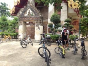 Explore Bangkok’s Hidden Green Paradise on Two Wheels 10