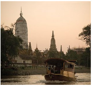 FULL DAY AYUTTHAYA BANG PA-IN BY VAN WITH LUNCH ON RICE BARGE 4